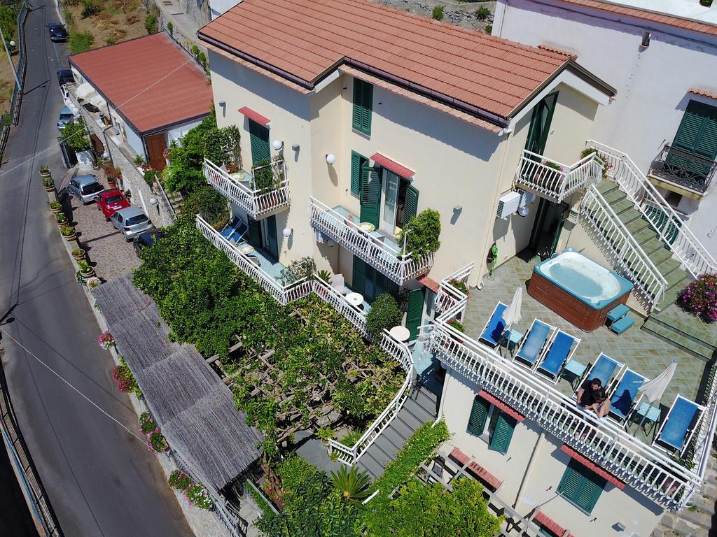 Locanda Degli Agrumi Conca dei Marini Exteriör bild